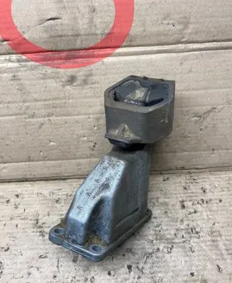 Audi A6 S6 C4 4A Gearbox mounting bracket 4A0399113F