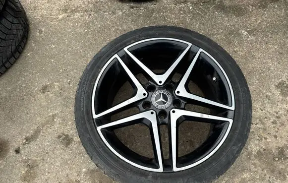 Mercedes-Benz E A207 R18 alloy rim 