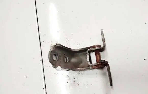KIA Ceed Tailgate/trunk/boot hinge