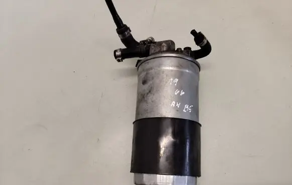 Audi A4 S4 B5 8D Fuel filter 