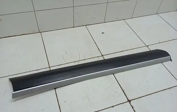 Porsche Cayenne (9PA) Front door trim (molding) 7L5837787