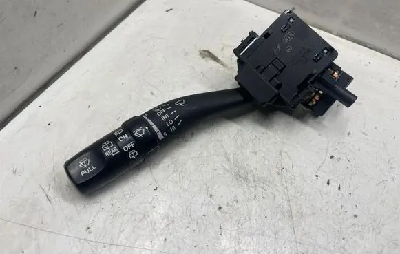 Hyundai Santa Fe Wiper control stalk 202005765