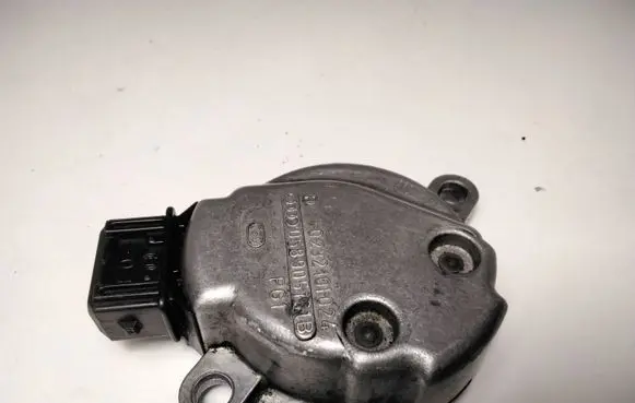 Audi A4 S4 B5 8D Camshaft position sensor 0232101024 058905161B