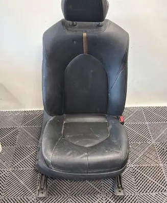 Toyota Camry VIII XV70 Front passenger seat