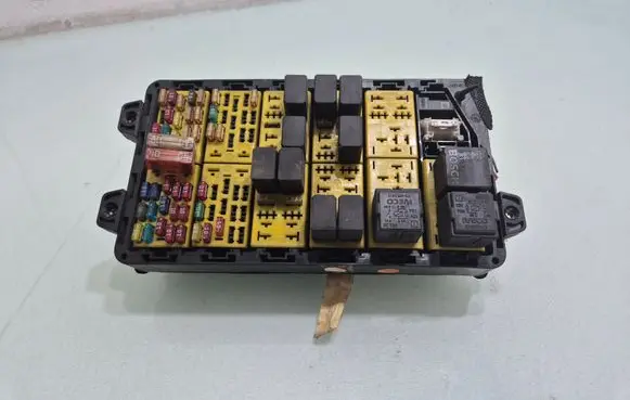 Iveco Daily 3rd gen Fuse box set 