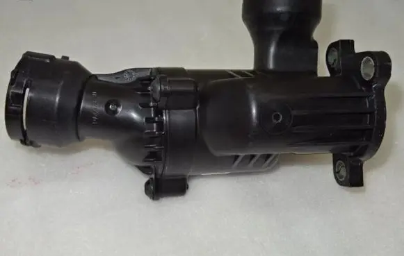 Audi A6 C7 Thermostat housing 