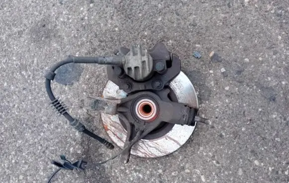 Peugeot Partner Front wheel hub
