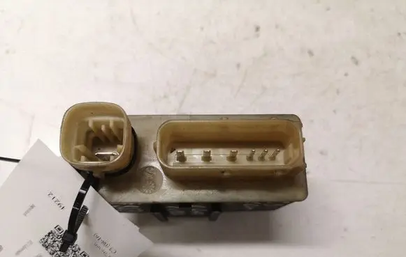 Citroen C5 Glow plug pre-heat relay 018010951