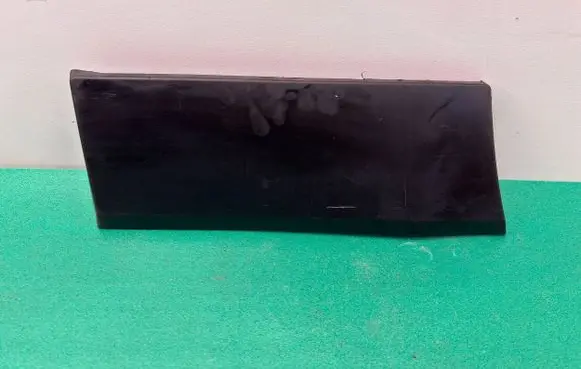 Renault Trafic III (X82) Rear fender molding trim 93453602