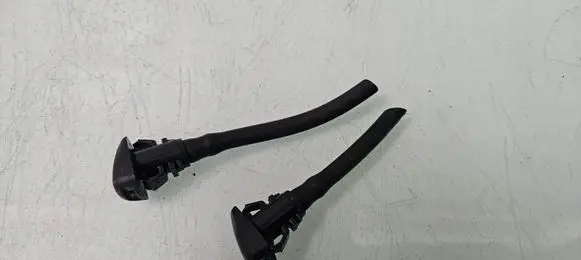 KIA Sportage Windshield washer spray nozzle 