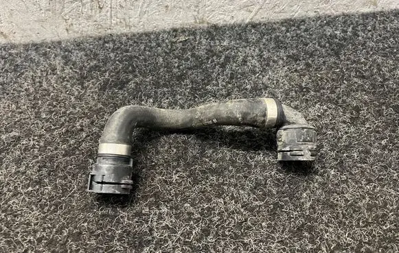 BMW i4 Electric car engine cooling hoses/pipes 8475697