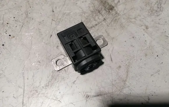 Audi A6 S6 C6 4F Battery relay fuse 4F0915519