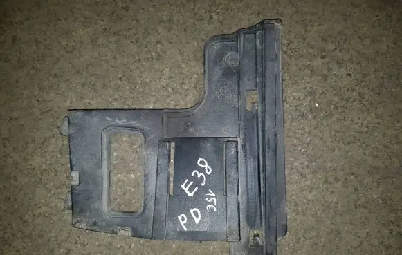 BMW 7 E38 Front bumper mounting bracket 51118125308