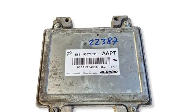 Opel Astra J Engine control unit/module 55576691 12636386 86AAPT54933701L3