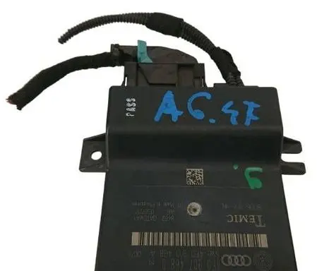 Audi A6 S6 C6 4F Gateway control module 4F0910468A