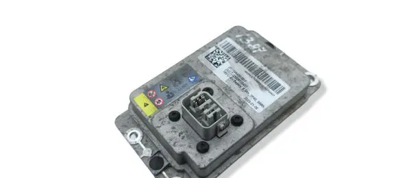 Tesla Model Y Hybrid / electric car battery 159848600F