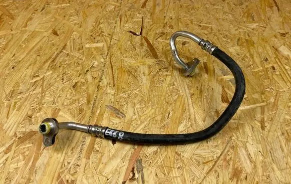 Air conditioning (A/C) pipe/hose