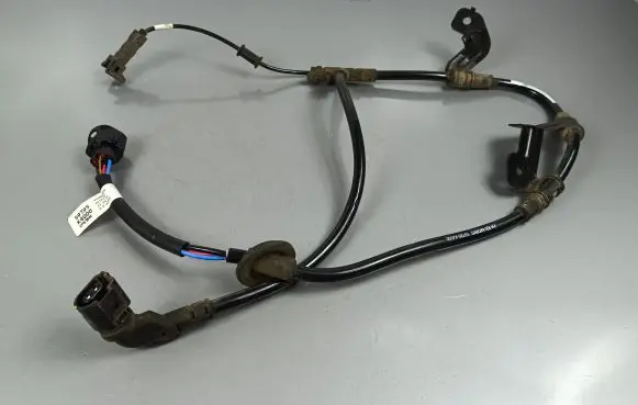 Hyundai Kona I Rear ABS sensor wiring 59795K4000