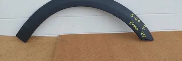 Volvo V40 Cross country Front arch trim sddgjkkjf