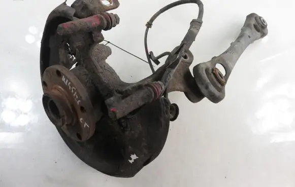 Audi A4 S4 B6 8E 8H Stub axle 