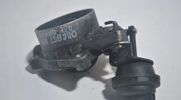 Renault Espace III Throttle valve 258240