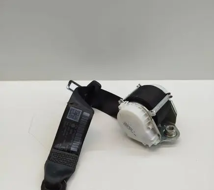 Volkswagen PASSAT B7 Rear seatbelt 3C9857806J