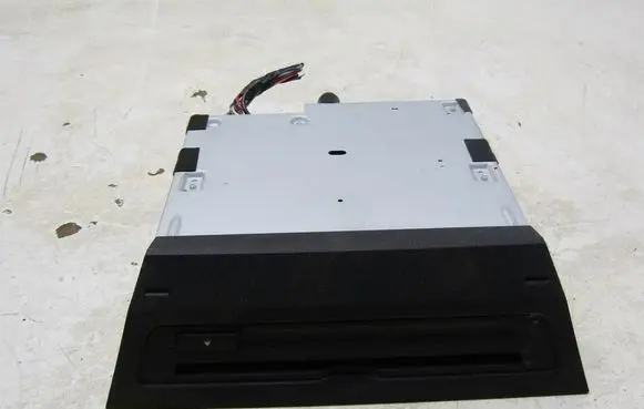 Mazda 2 Navigation unit CD/DVD player DB1L-669G0
