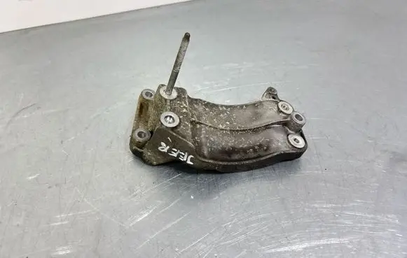 Jeep Grand Cherokee Generator/alternator bracket VMMT013308F 179881XA 3362E