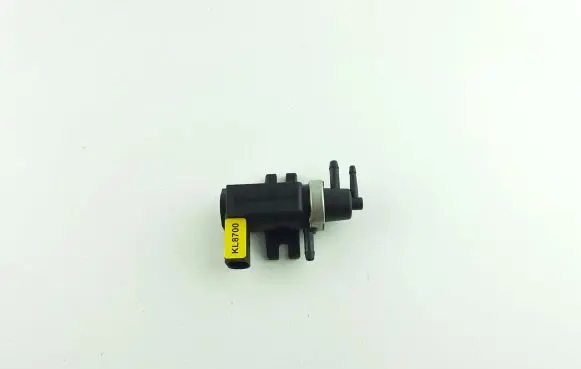 Skoda Octavia Mk2 (1Z) Turbo solenoid valve 1J0906627 KL8700