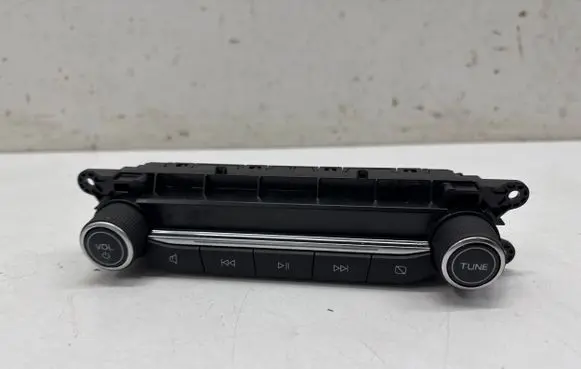 Ford Kuga III Head unit multimedia control LJ6T18K811CB