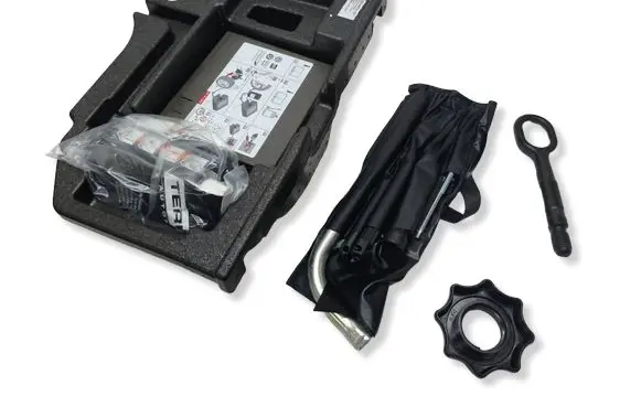 Audi A4 S4 B9 Tool set 8W0012021 1426102 31071301S