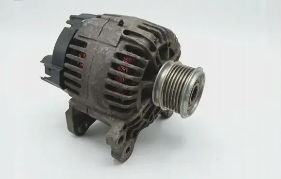 Volkswagen PASSAT B6 Generator/alternator 06F903023E