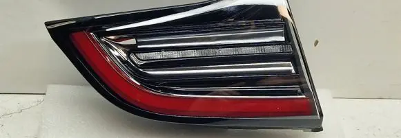 Tesla Model Y Tailgate rear/tail lights 150208800B THK321D0T20 CJ021258000773