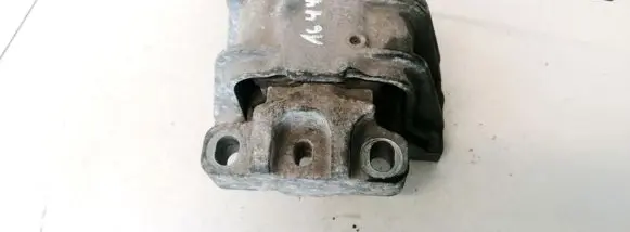 Volkswagen Golf V Engine mount bracket 1K0199262J