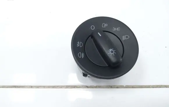 Skoda Octavia Mk2 (1Z) Light switch 1Z0941431