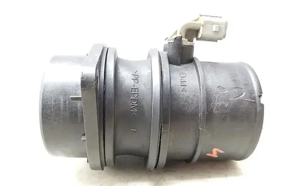 Nissan Almera N16 Mass air flow meter 98090421
