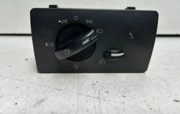 Ford Mondeo Mk III Light switch 4S7T13A024DA