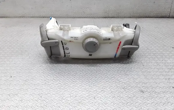 Toyota Aygo AB10 Climate control unit 559000H010