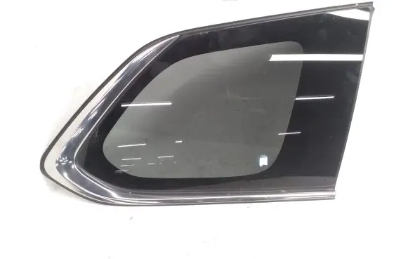 Mitsubishi Outlander Rear side window