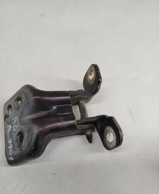 Chrysler Voyager Front door lower hinge 04717213C 35577F 273SZ95M