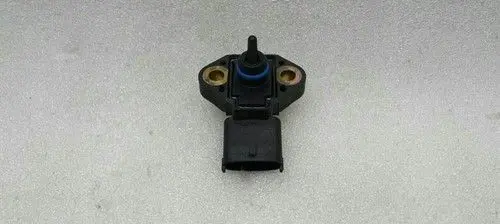 BMW 5 E60 E61 Fuel pressure sensor 7834411