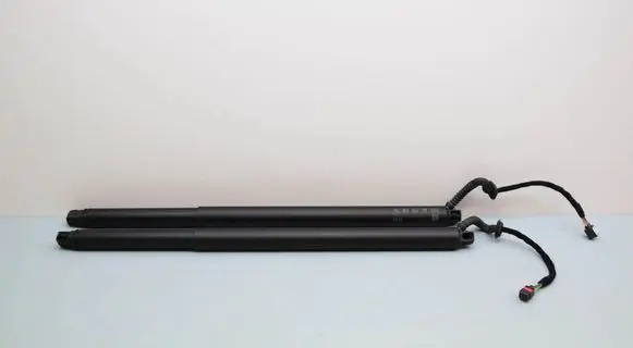 Seat Ateca Set of springs and shock absorbers (Front and rear) 575827852G 575827851G
