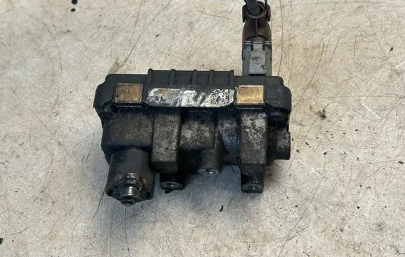 BMW 1 E81 E87 Turbine electric control actuator 6NW009228 730314