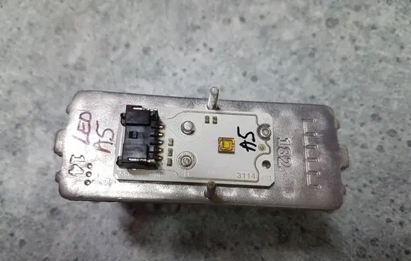 Audi S5 LED ballast control module 1308331041000 000170188087