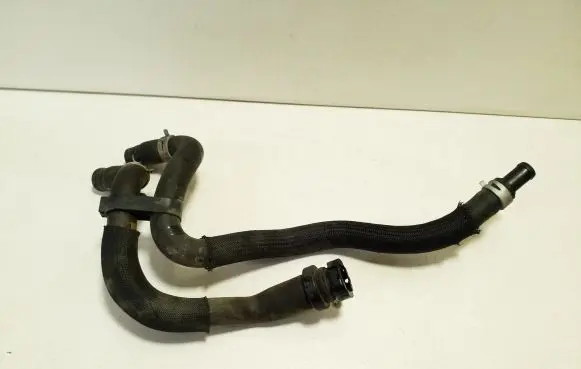Nissan X-Trail T32 Engine coolant pipe/hose