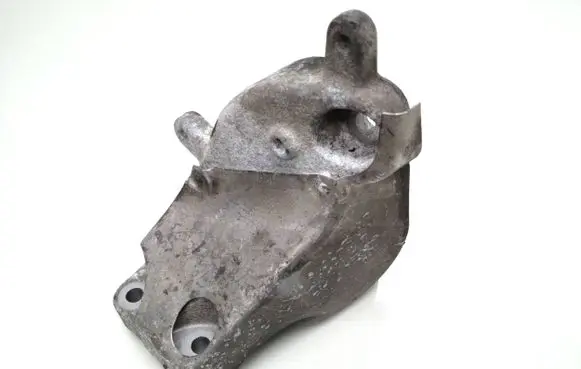 BMW X3 E83 Engine mounting bracket 3451668 22113451668