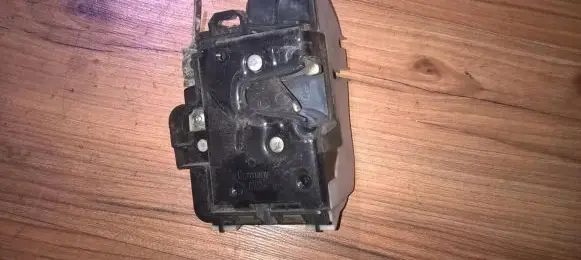 Volkswagen Caddy Front door lock 6k2837015s