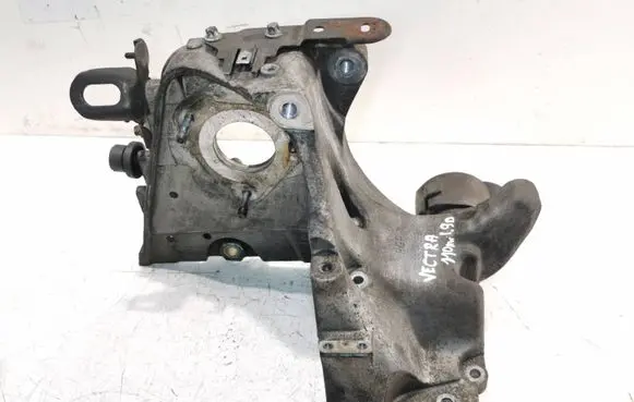 Opel Vectra C Engine mounting bracket 55196092