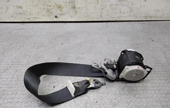 Mitsubishi Grandis Third row seat belt TKAB2EN294