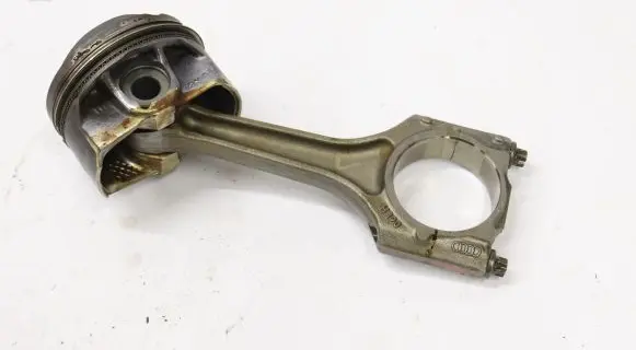 Volkswagen Golf VII Piston 06LAL
